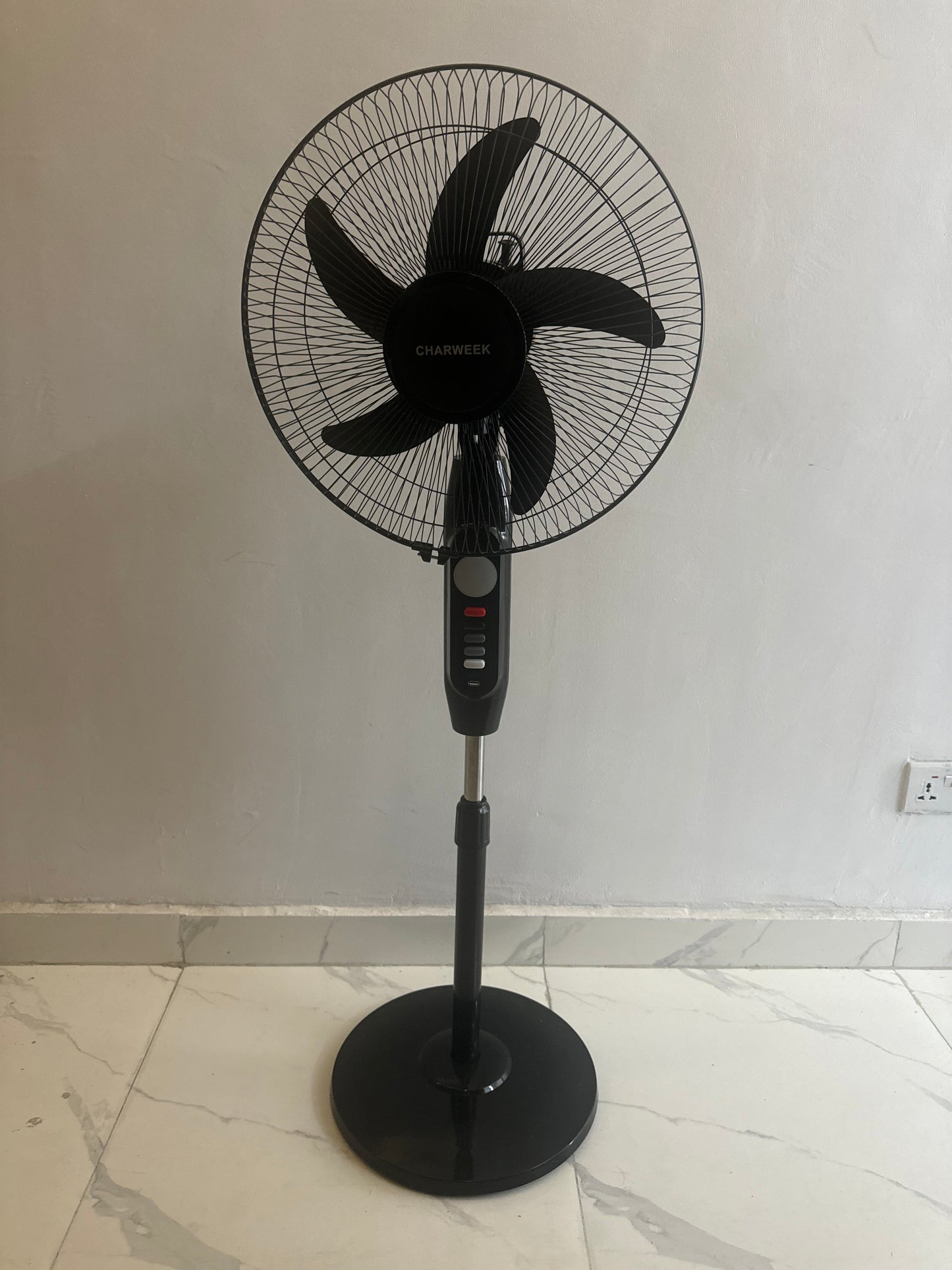 16 inches Solar Rechargeable Fan with Solar panel