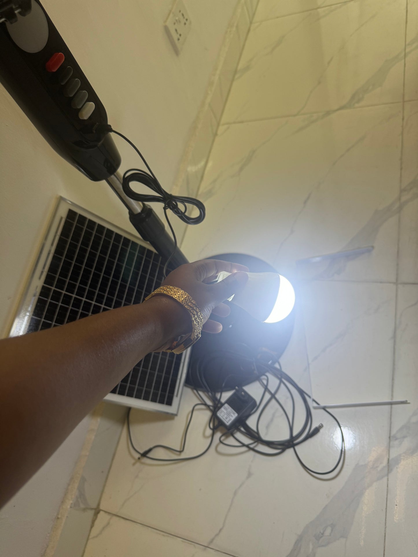 16 inches Solar Rechargeable Fan with Solar panel