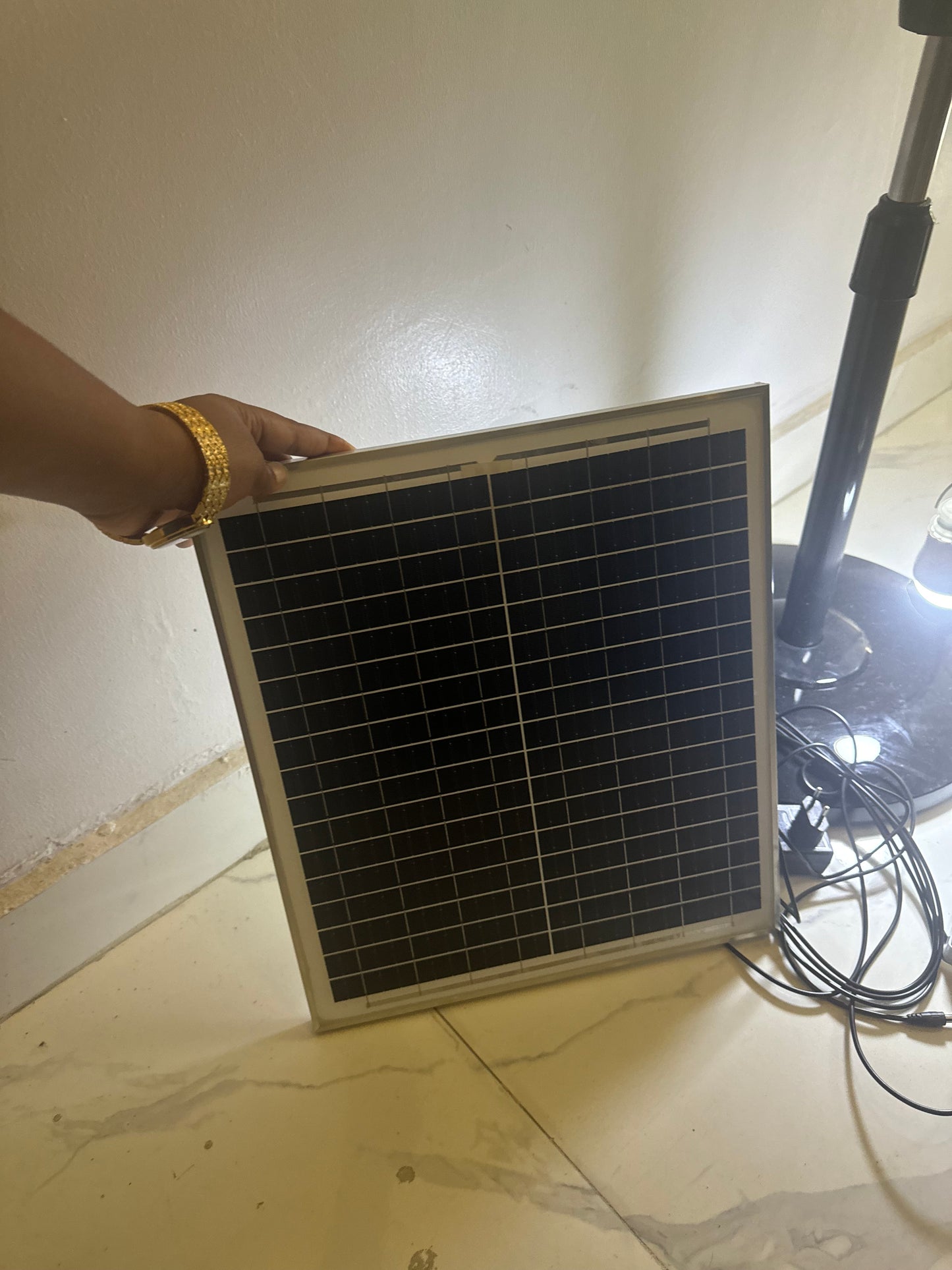 16 inches Solar Rechargeable Fan with Solar panel